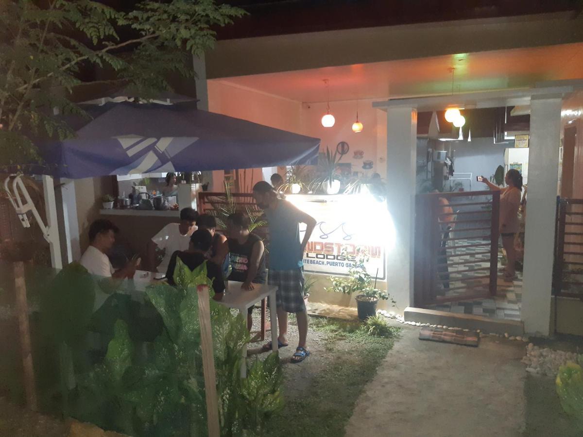 Sandstorm Lodge And Cafe ปูแอร์โตกาเลรา ภายนอก รูปภาพ